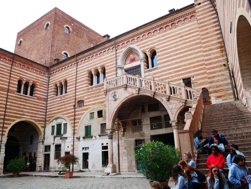 Palazzo della Ragione верона 