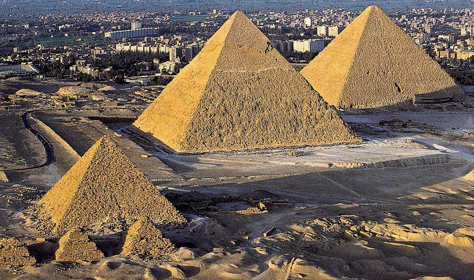 Три главных пирамиды Египта