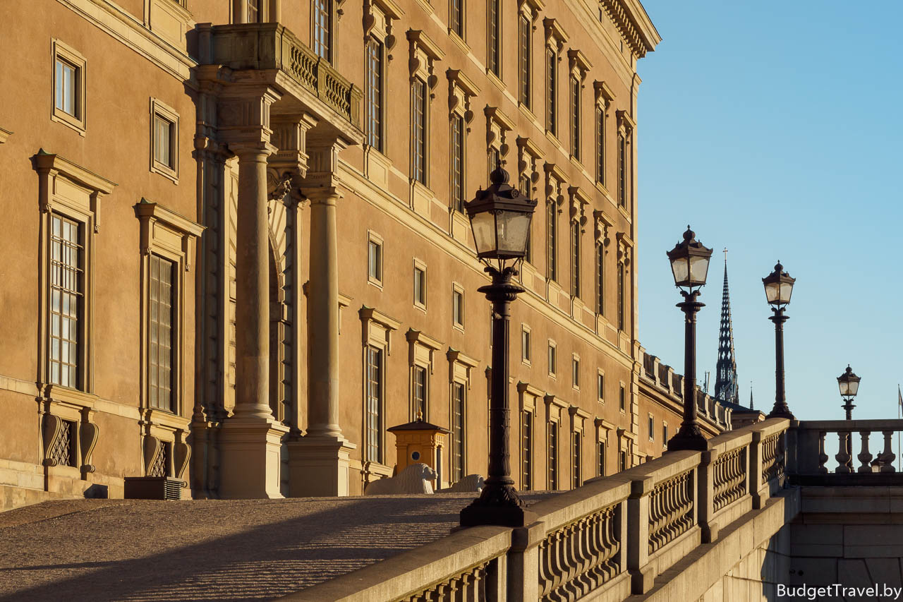 Королевский дворец в Стокгольме на закате