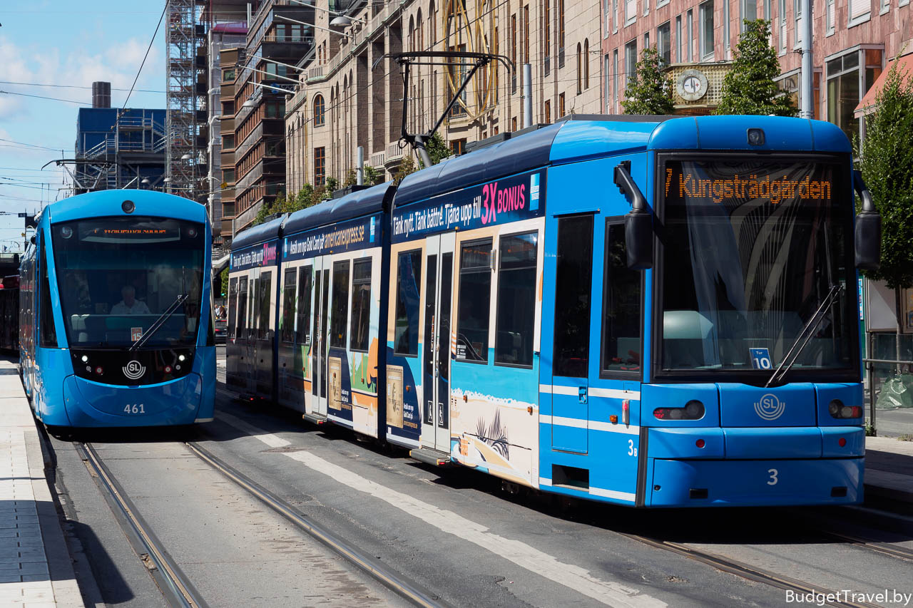 Синие трамваи на улицах Стокгольма
