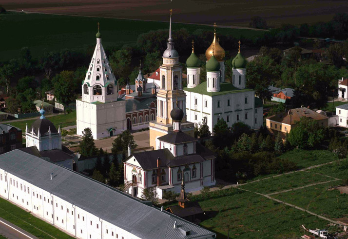 Свято - Троицкий Ново - Голутвин монастырь