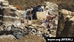 Раскопки в Керчи, май 2017 года