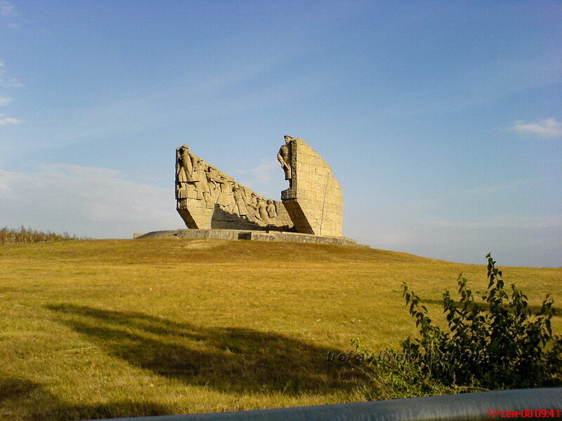 Мемориал славы на Самбекских высотах