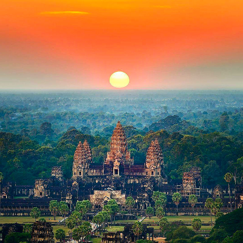 Древний храм Ангкор-Ват в Камбодже