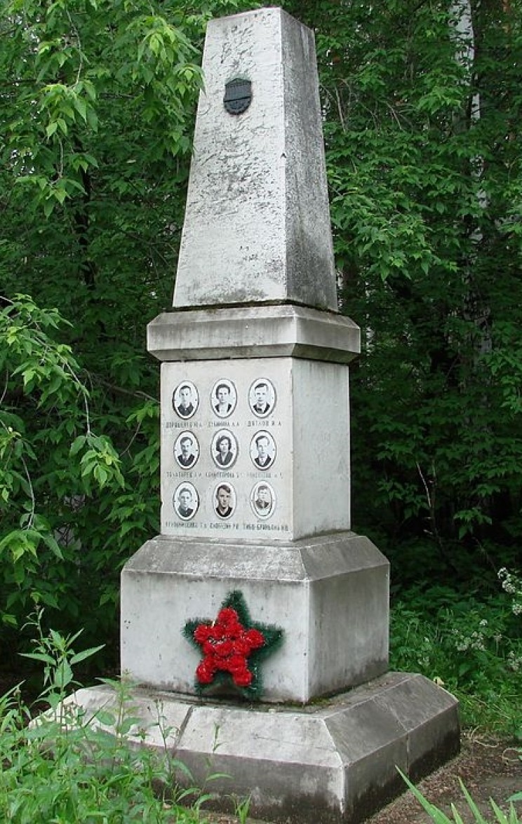 Monument to the students