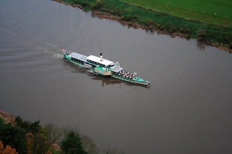 Переправа на пароме по Эльбе Переправа на пароме