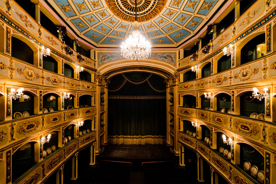 Театр Маноэль – один из старейших театров в Европе
